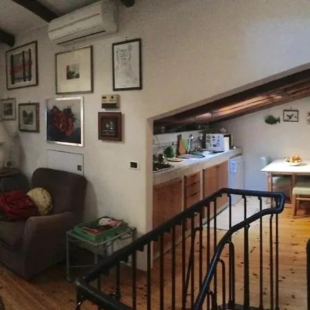 Apartman Casa Indipendente Con Cortile Privato In Centro